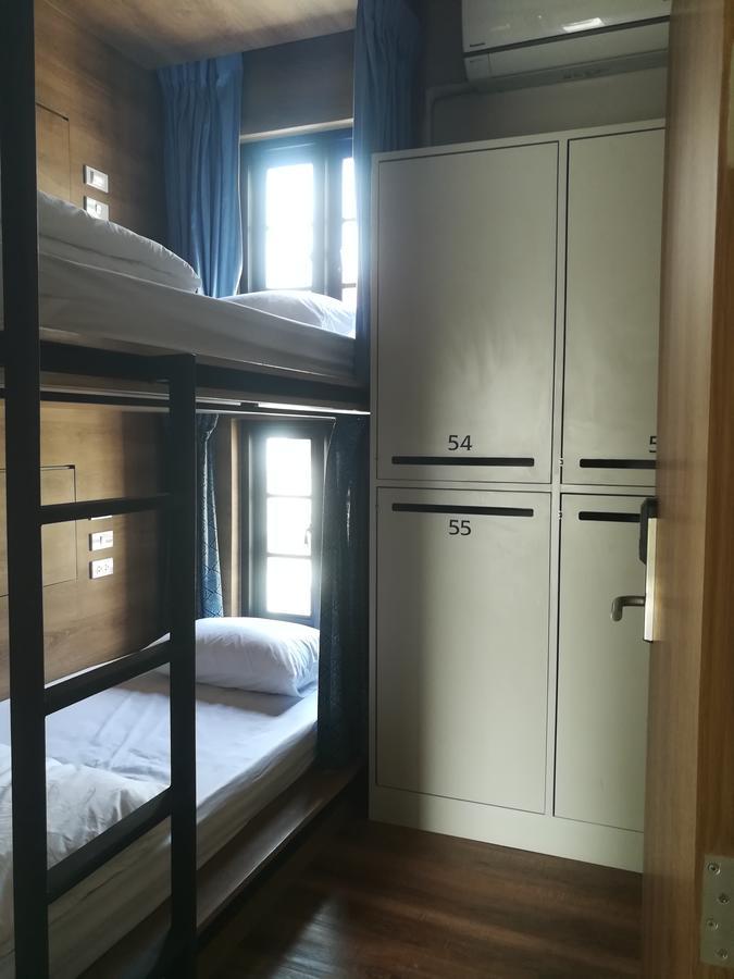 Natee Hostel Банкок Екстериор снимка