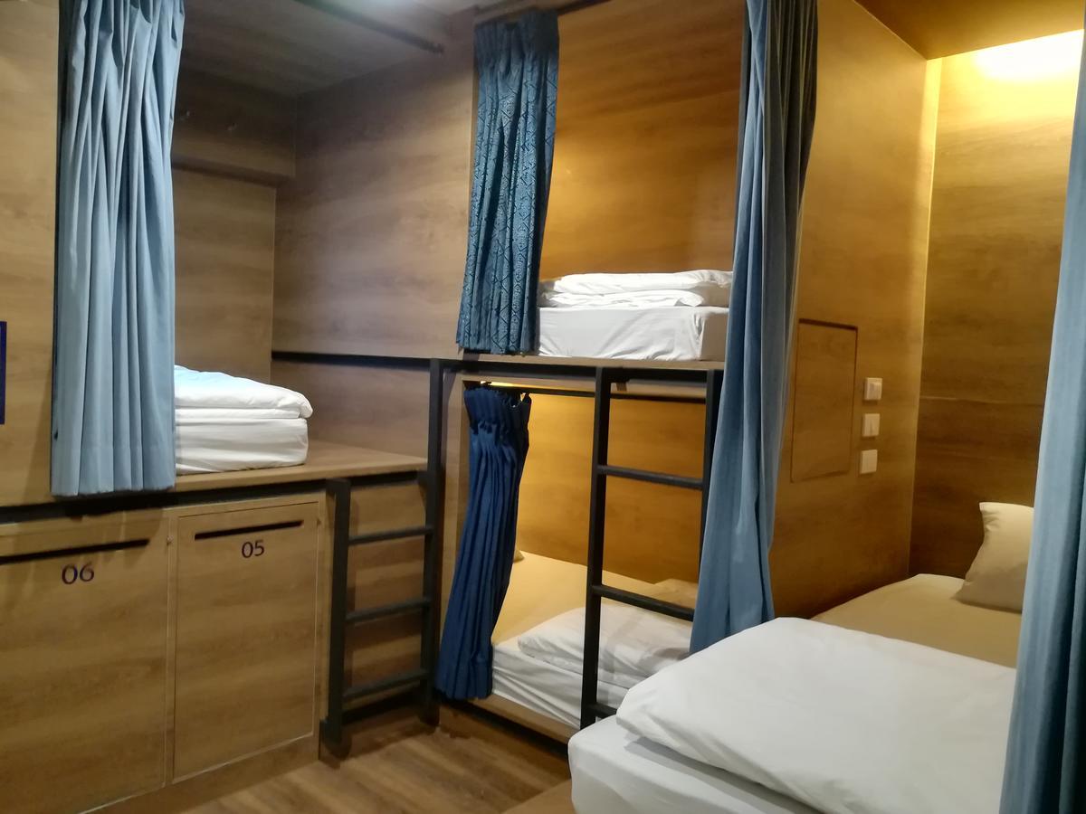 Natee Hostel Банкок Екстериор снимка