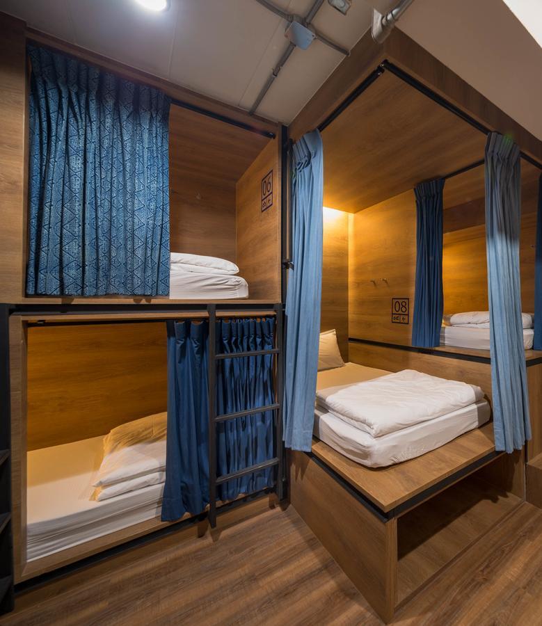 Natee Hostel Банкок Екстериор снимка
